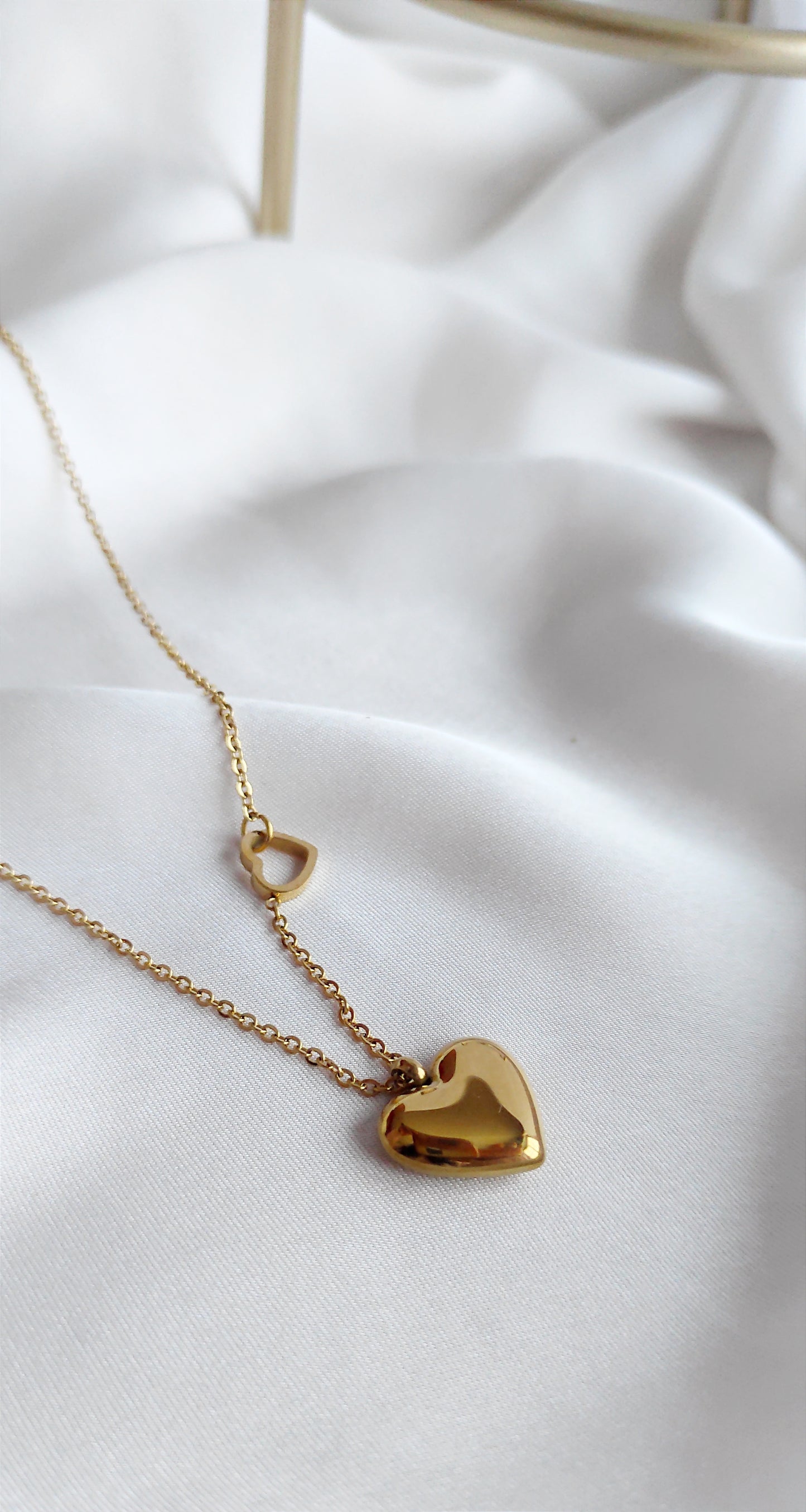 dulce collar LESLIE con colgante de doble corazón