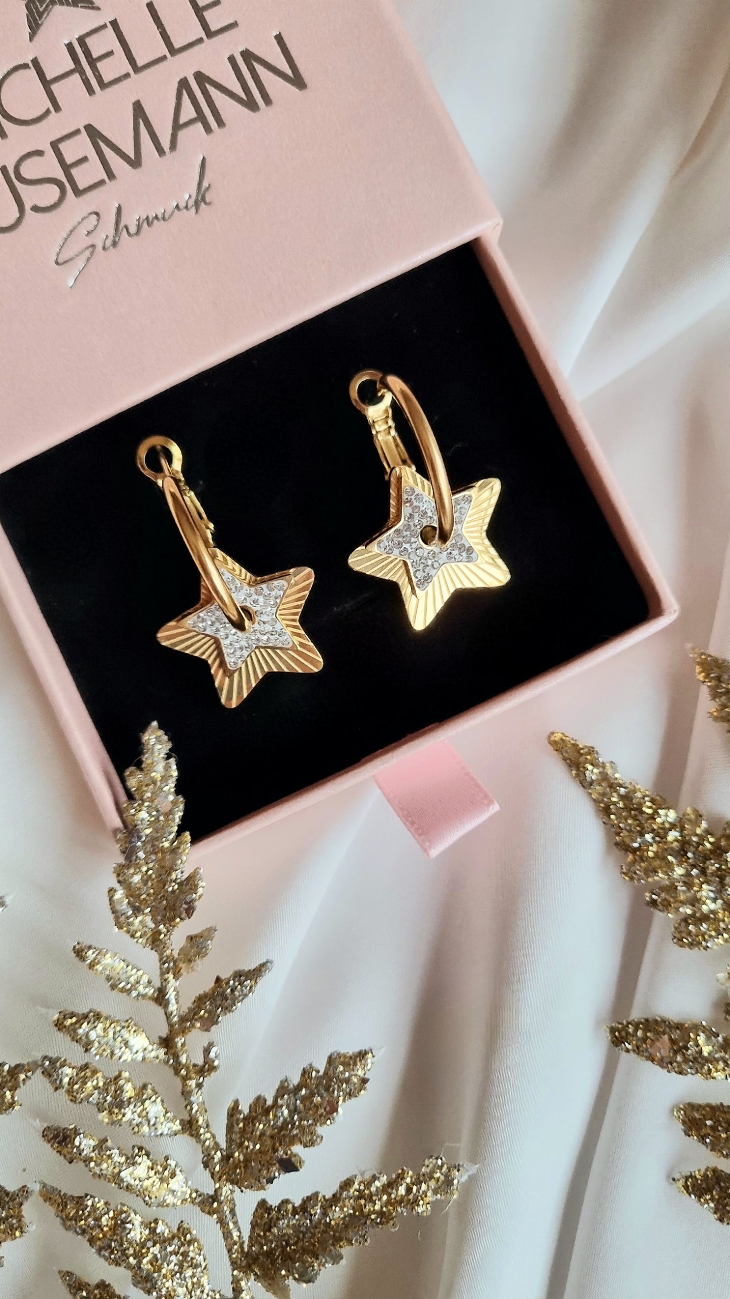 Luxuriöse Hoops CASCABEL aus Edelstahl mit weißem Zirconiastein
