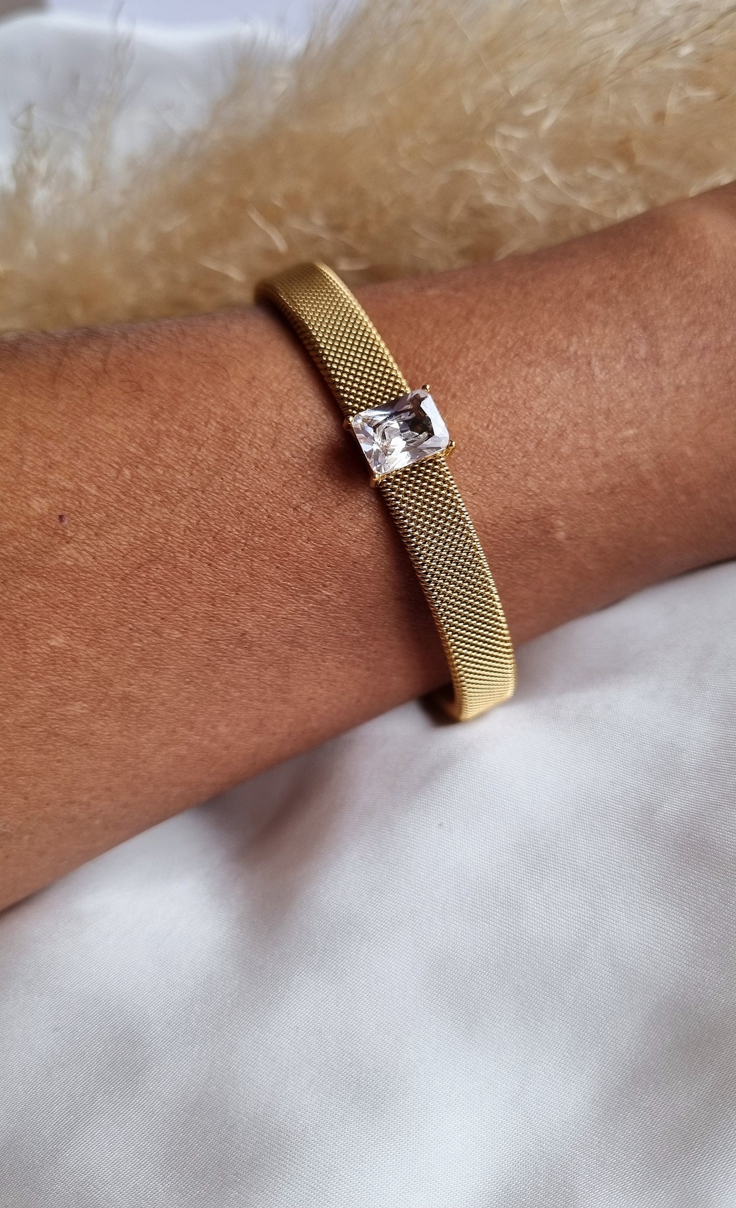 Breites Kettenarmband DESTELLO mit Zirkoniastein in der Mitte