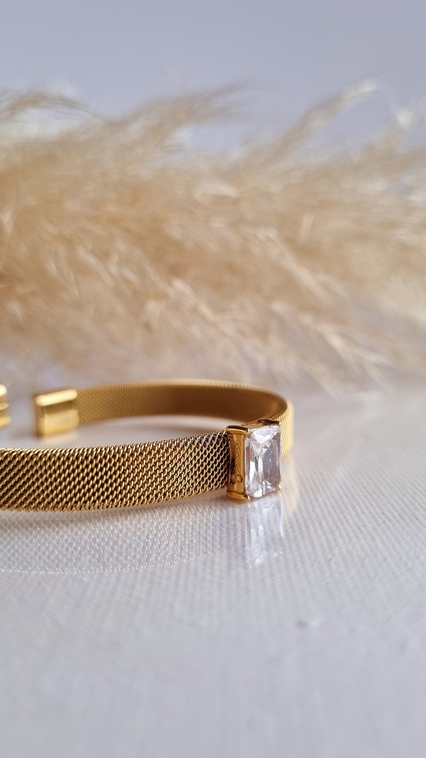 Breites Kettenarmband DESTELLO mit Zirkoniastein in der Mitte