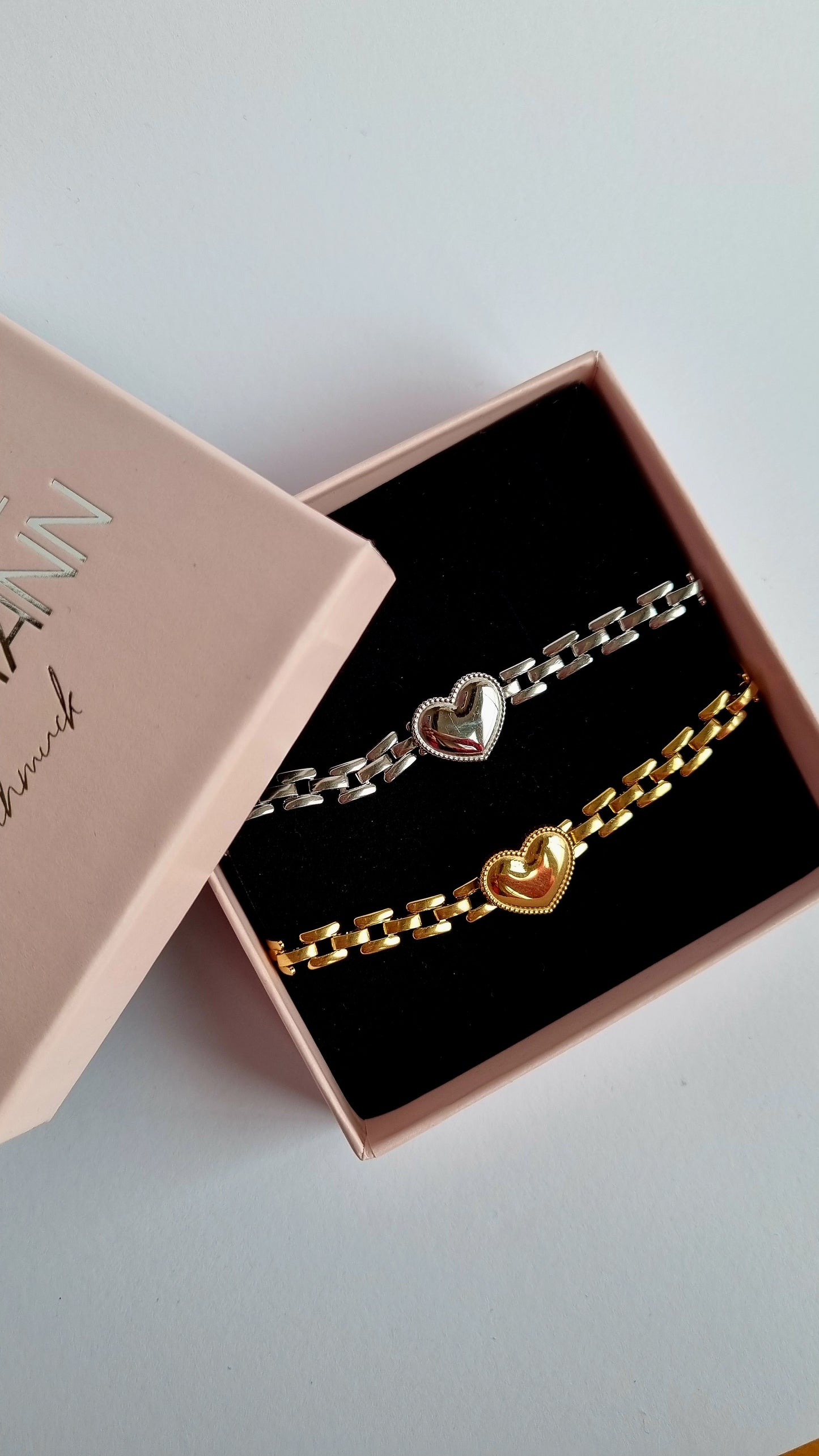 Auffälliges Armband DULCE ROMANCE mit Herz in der Mitte