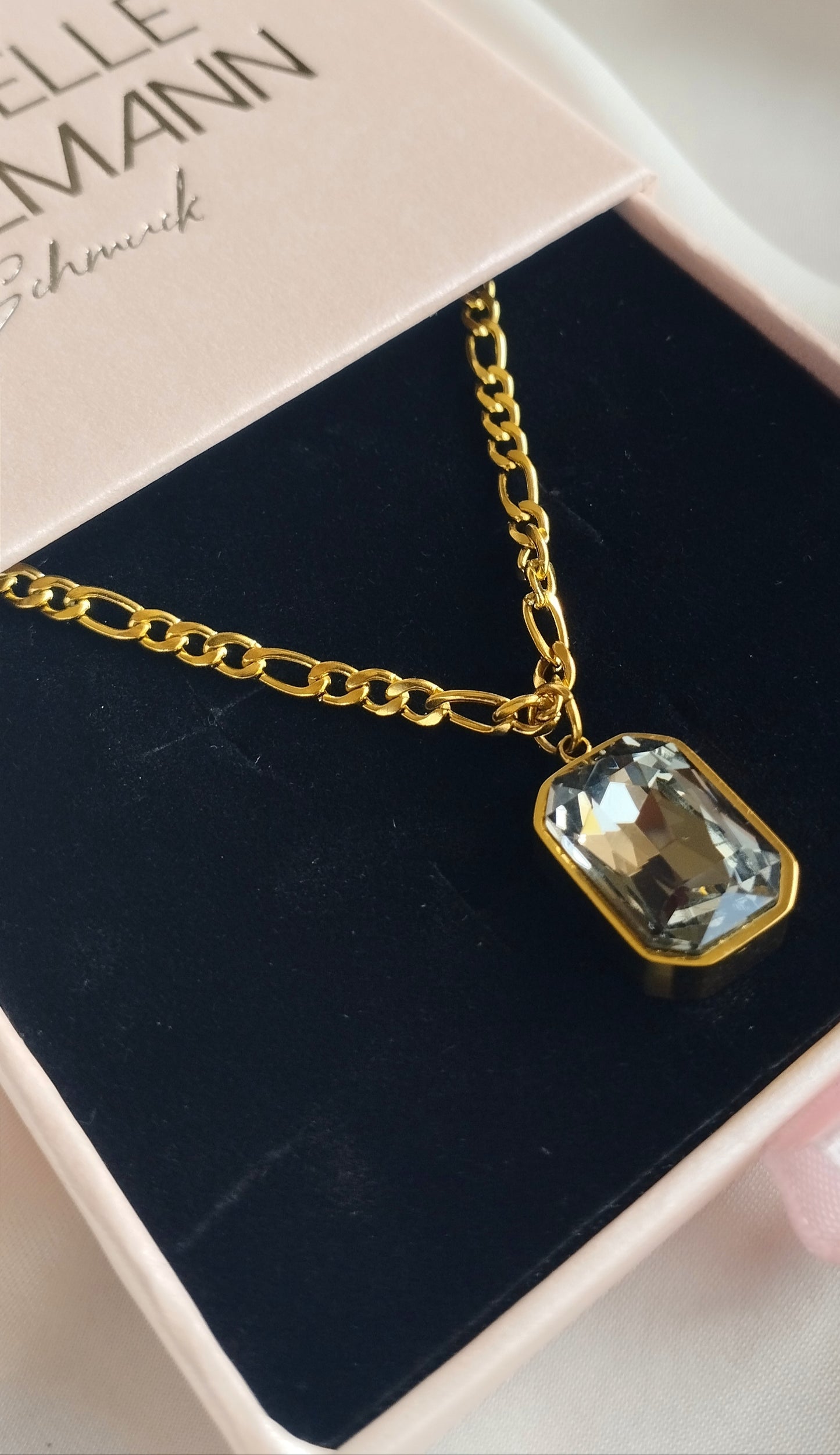 Simple necklace GEMA with zirconia pendant (black)