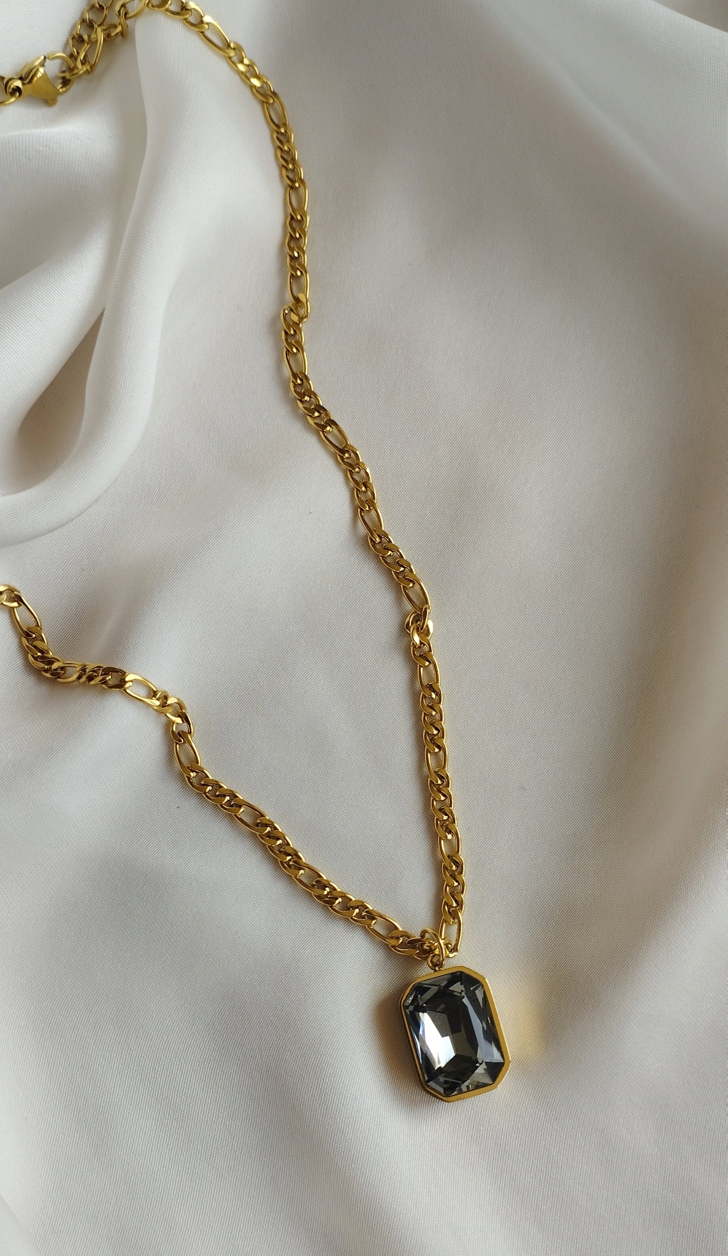 Simple necklace GEMA with zirconia pendant (black)