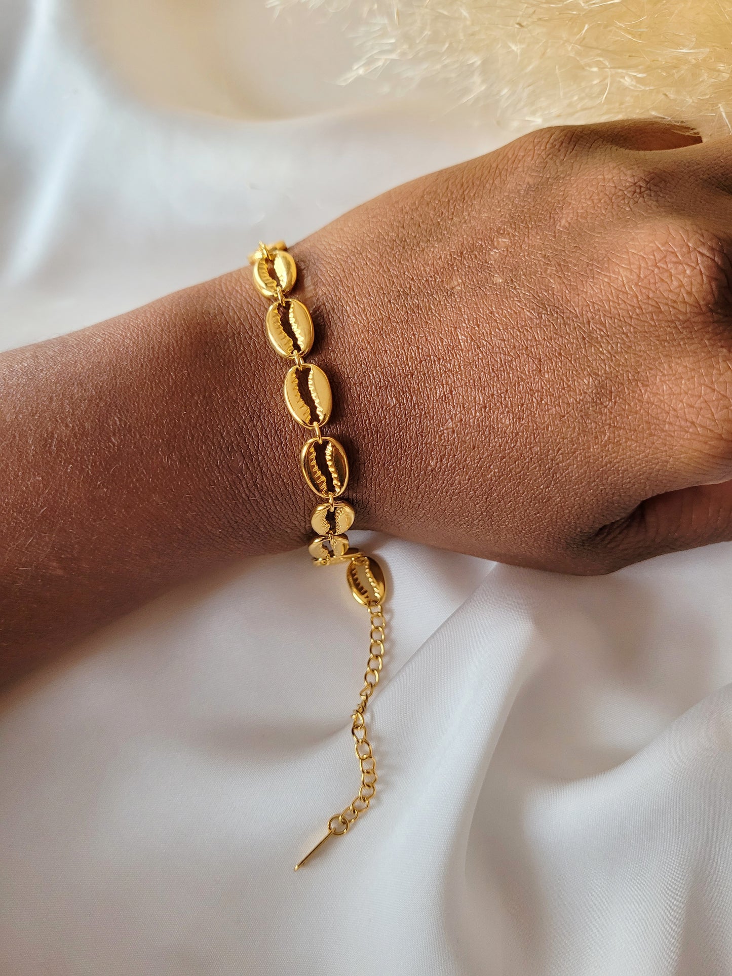 Wunderschönes Armband TROPICAL aus edelstahl und 18 Karat hochwertige Vergoldung.