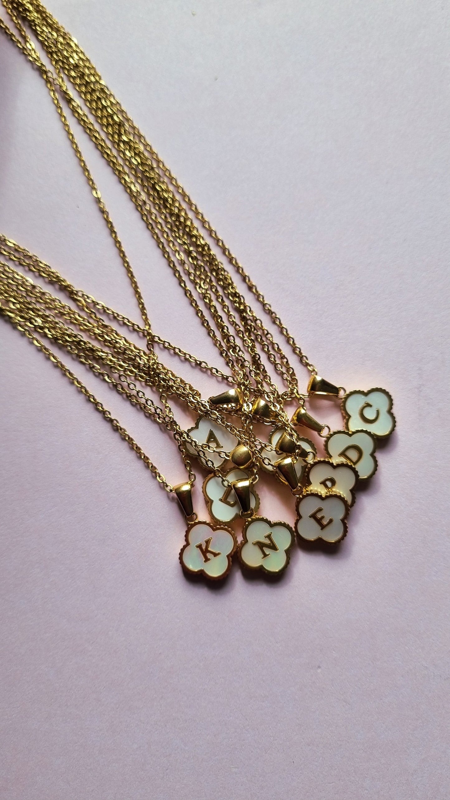 Initialen-Halskette TREBOL ✨ Perlmutt & Edelstahl (Sonderangebot)