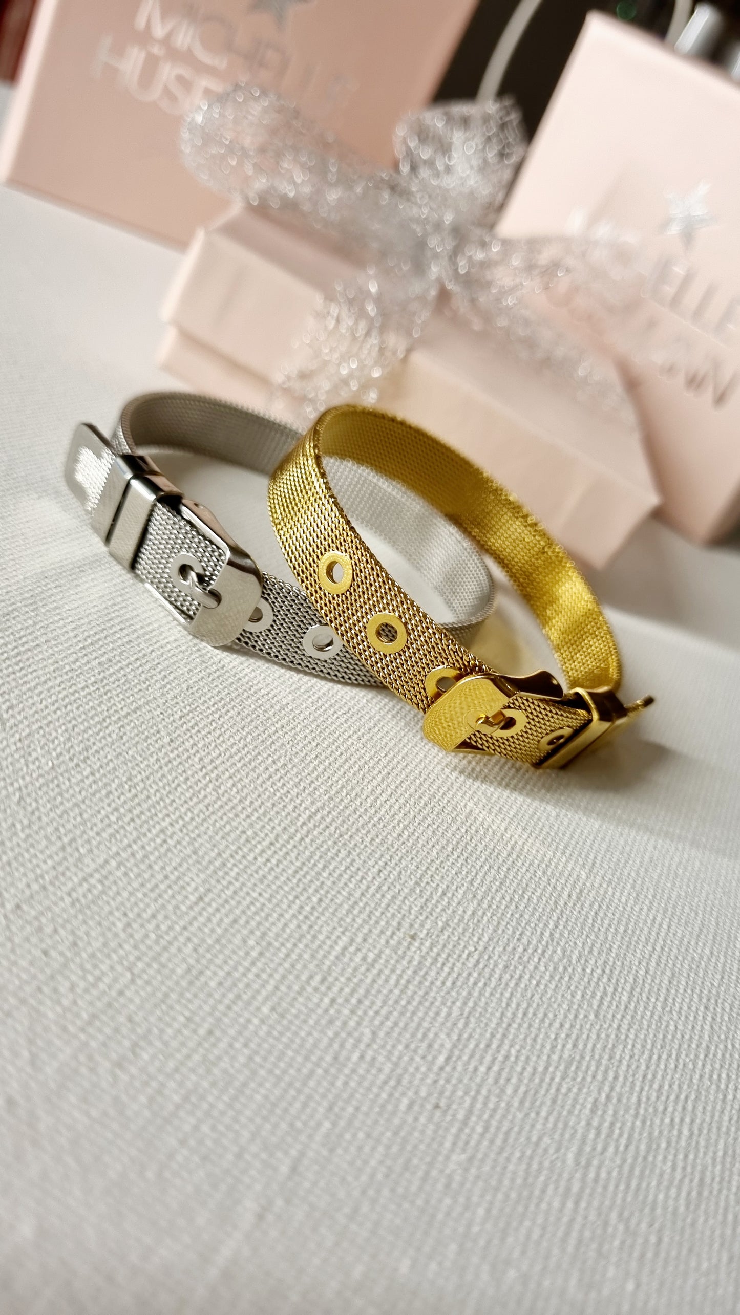 Schönes Armband EOS