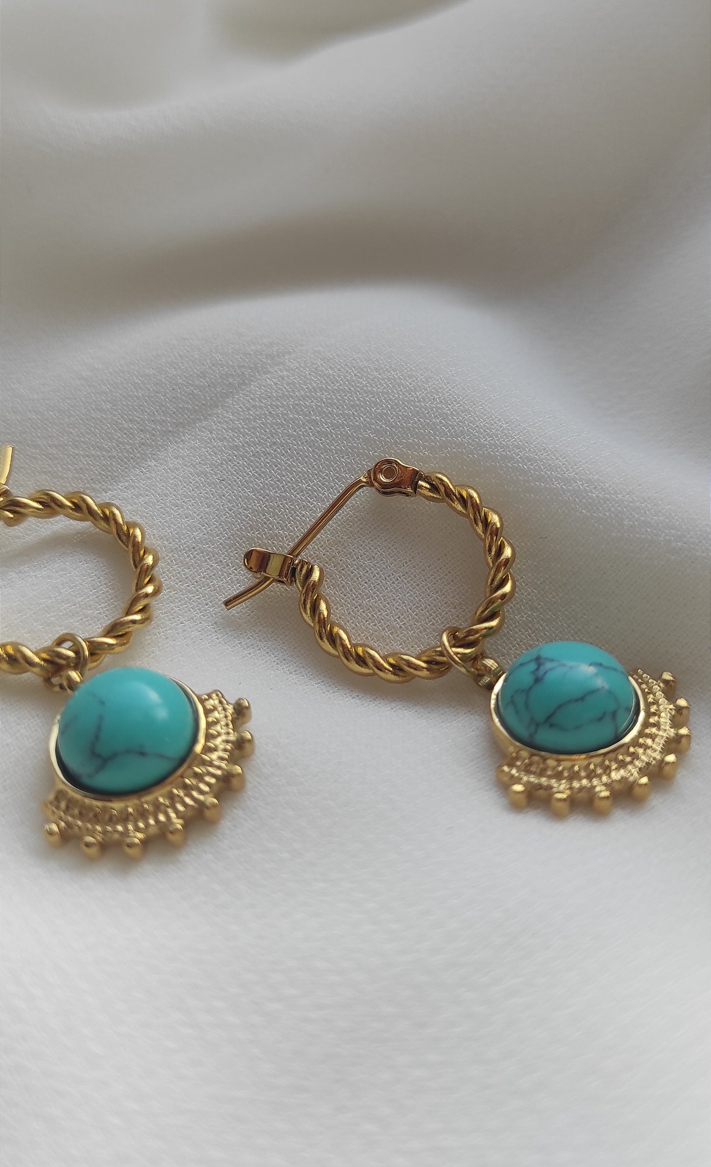 Beautiful and spectacular earrings PUREZA with turquoise stone