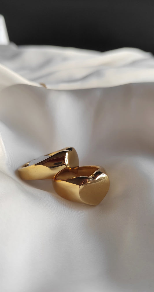 Beautiful heart-shaped ring MACARENA