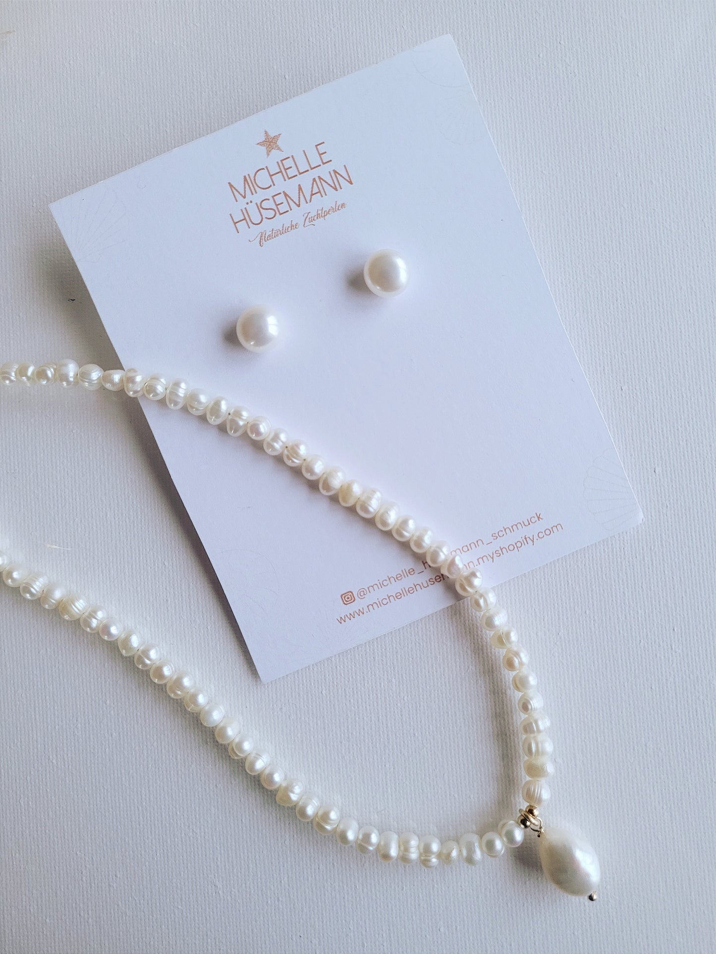 Schöne echte Perlenkette mit Anhänger BRISA DEL MAR