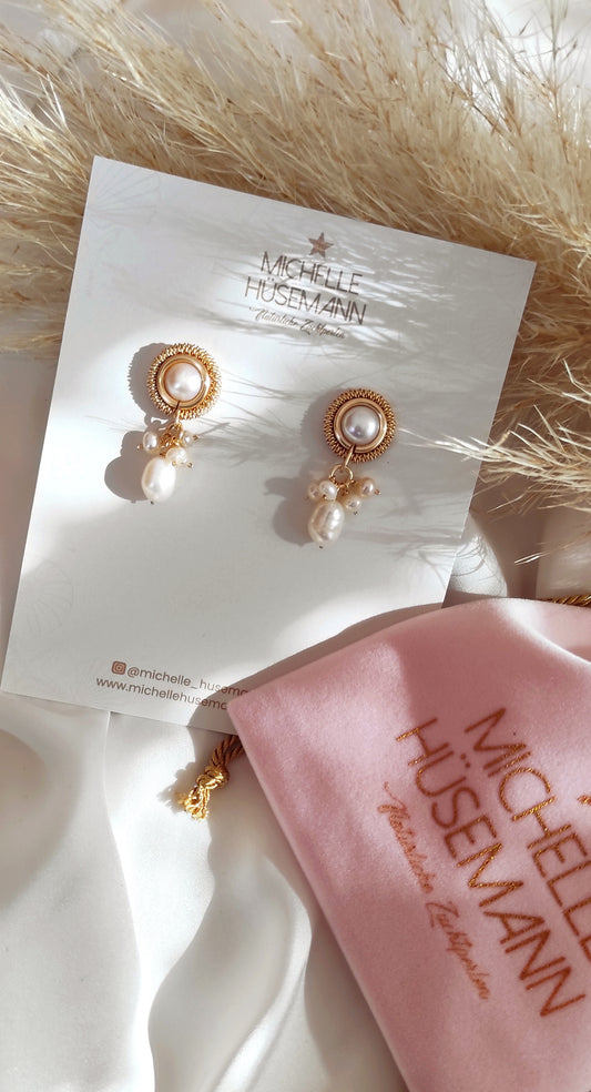 Elegant earrings MAREJADA with natural pearls