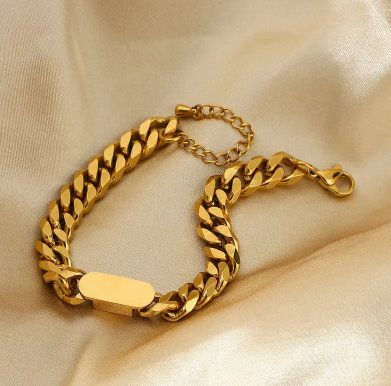 Super fashion bracelet GLAM made of stainless steel and 18 carat high-quality gold plating.