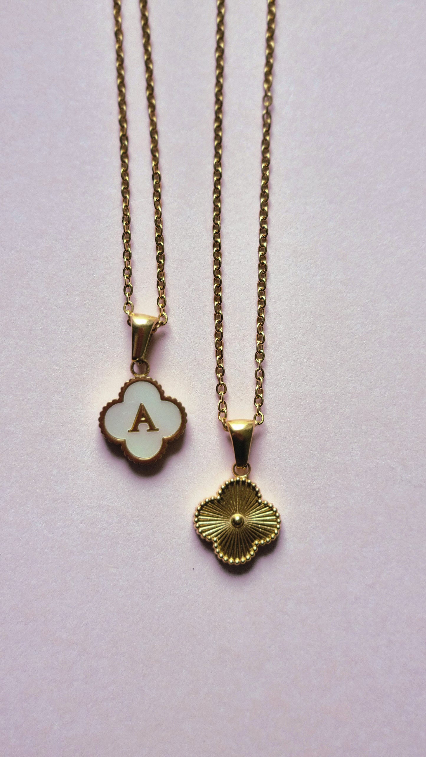 Initialen-Halskette TREBOL ✨ Perlmutt & Edelstahl (Sonderangebot)