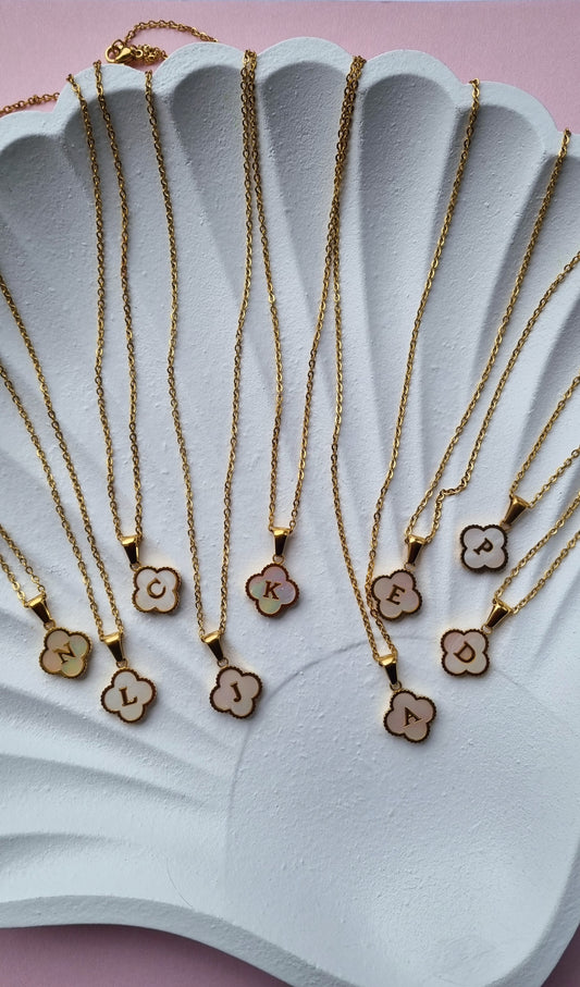 Initialen-Halskette TREBOL ✨ Perlmutt & Edelstahl (Sonderangebot)