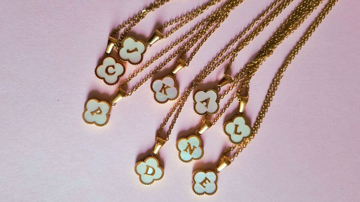 Initialen-Halskette TREBOL ✨ Perlmutt & Edelstahl (Sonderangebot)