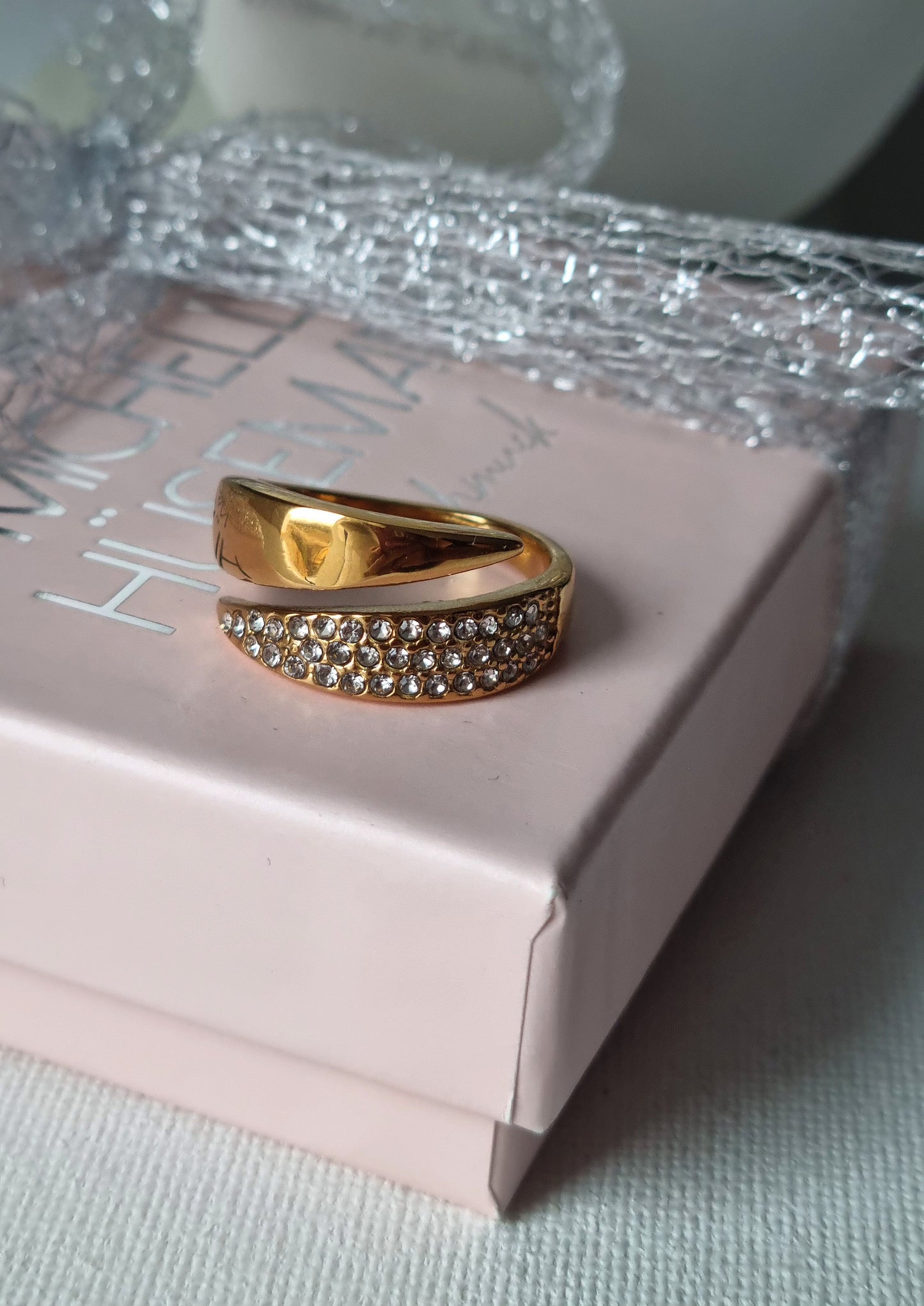 KOSMOS Ring, Glanz und grenzenlose Dynamik