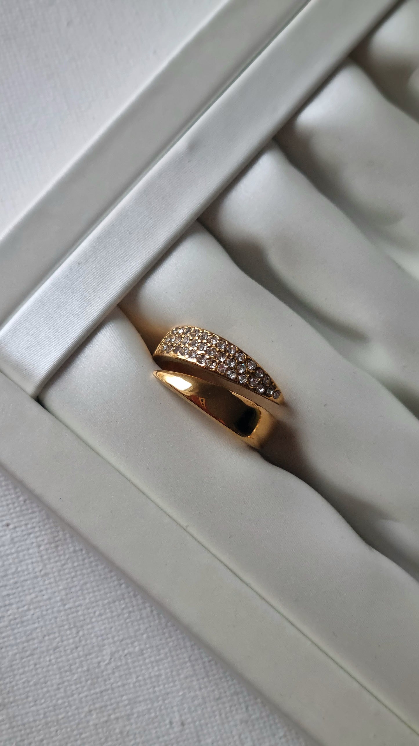 KOSMOS Ring, Glanz und grenzenlose Dynamik