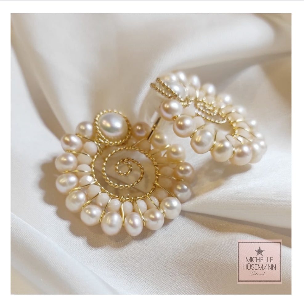 Extravagante Ohrringe CARACOL MARINO mit echten karibischen Perlen